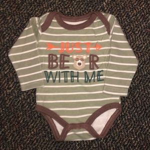 (Kids clothes are 3 for $8) Onesie (Kids 0-3 months)